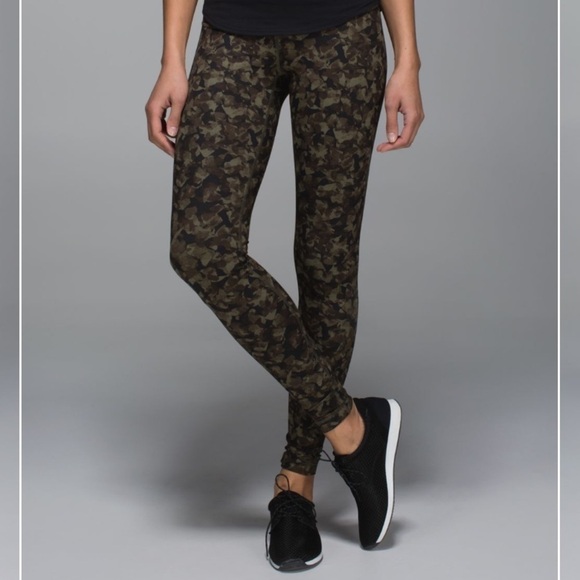 Sz4/6 Lululemon Wunder Under Roll Down Pant in Mystic Jungle VGUC - Picture 5 of 12